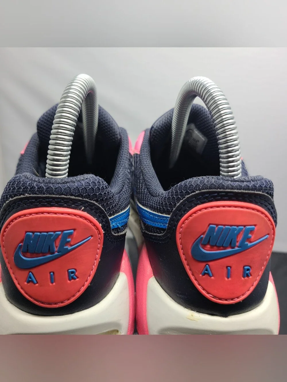 Nike Air Max Ivo Athletic Shoes Obsidian Pink 579998-464 Big Girls Youth 5Y